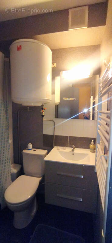 Appartement à LAMALOU-LES-BAINS