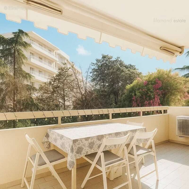 Appartement à CANNES