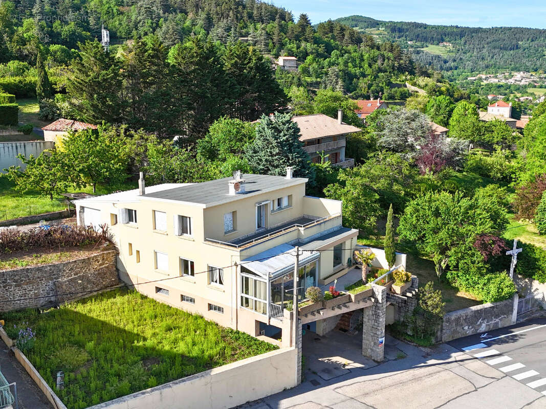 Maison à SAINT-FELICIEN