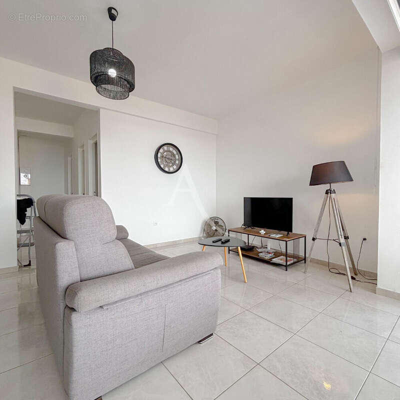 Appartement à SAINTE-LUCE