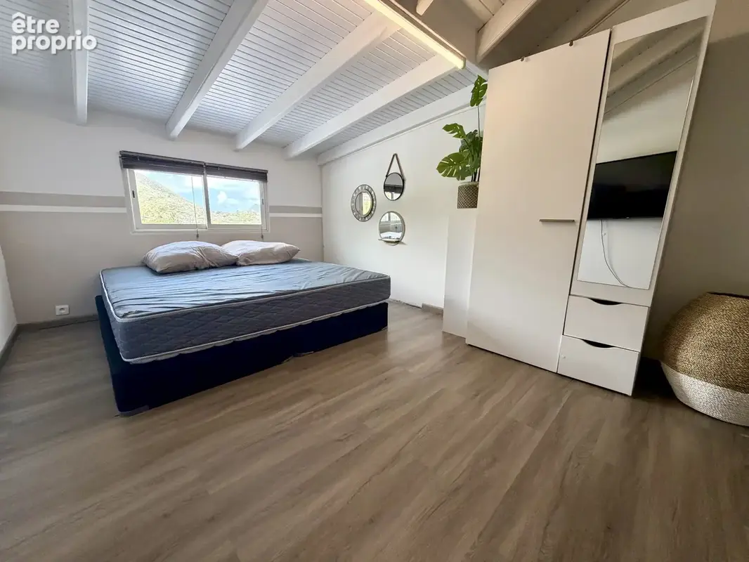 Hauteurs de la Baie Orientale — Maison T4 avec grande terrasse en résidence sécurisée - photo 12
