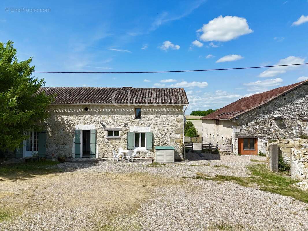 Maison à EYMET