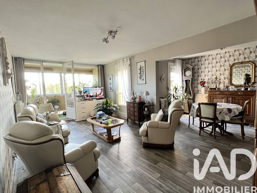 Photo 1 - Appartement à COMPIEGNE