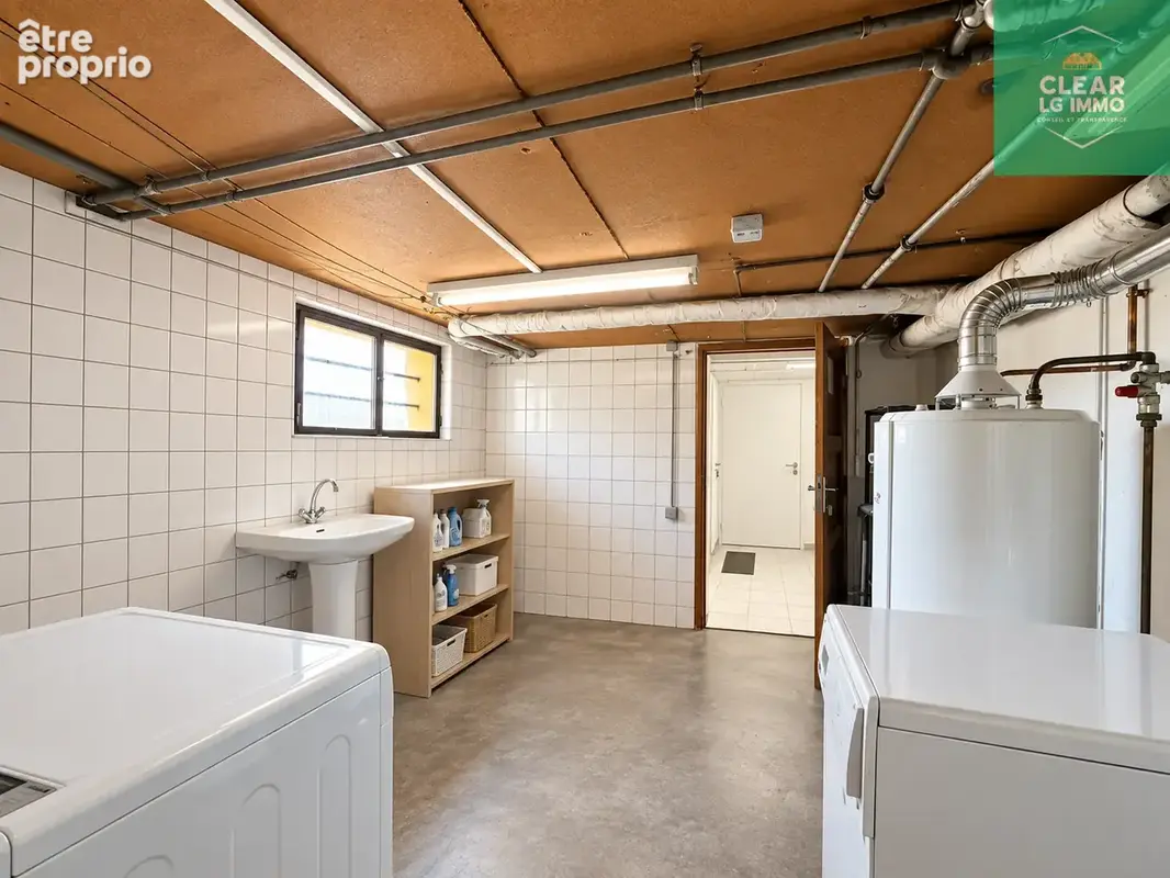 Maison familiale avec véranda et jardin - photo 9