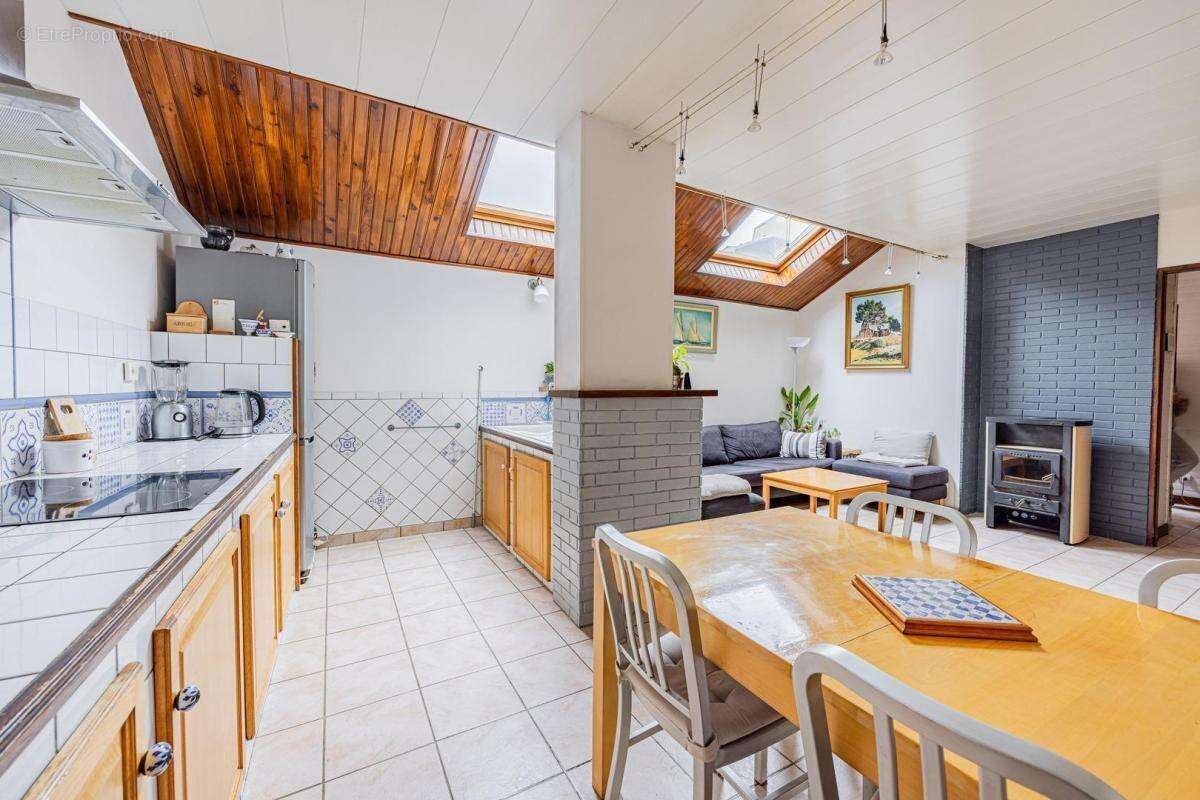 Maison à LA GARENNE-COLOMBES