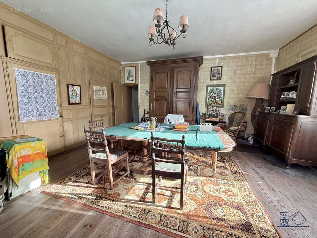 Maison à SAINT-FORT-SUR-GIRONDE