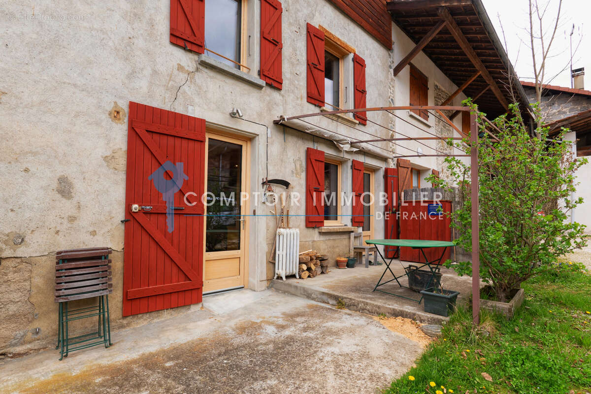 Maison à VAULNAVEYS-LE-HAUT