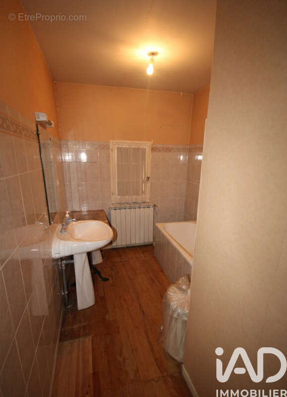 Maison 110 m² à Loulay  - photo 8