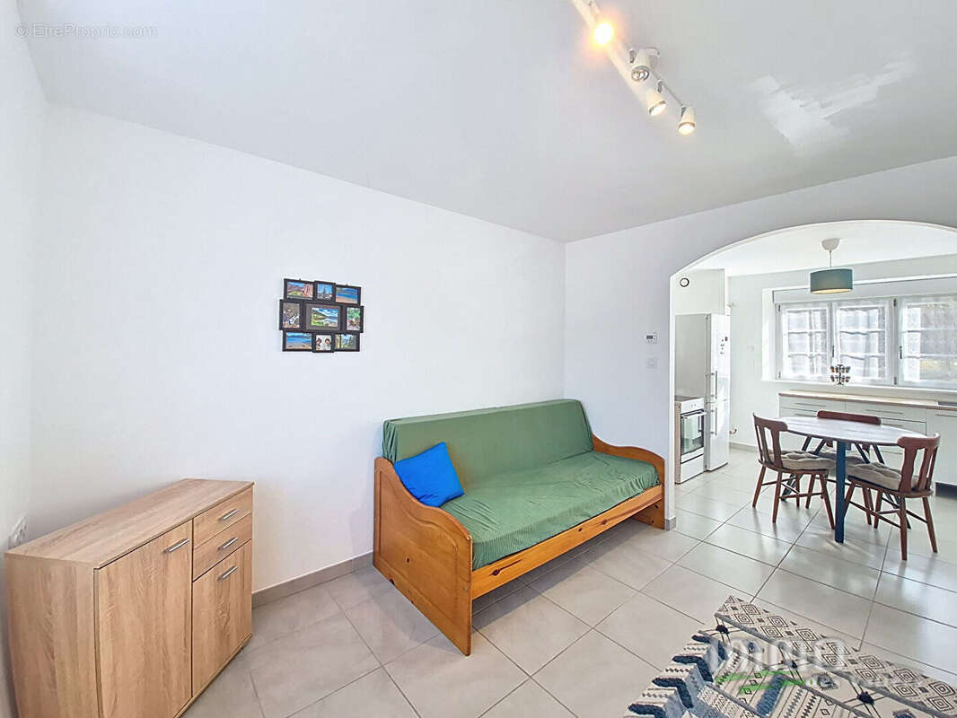 Appartement - rez-de-chaussée - photo 6