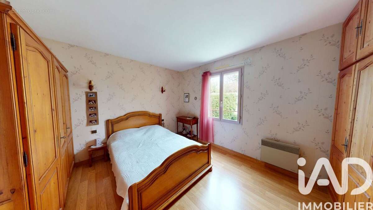 Maison 134 m² à Saint-Sauveur-D'aunis  - photo 9