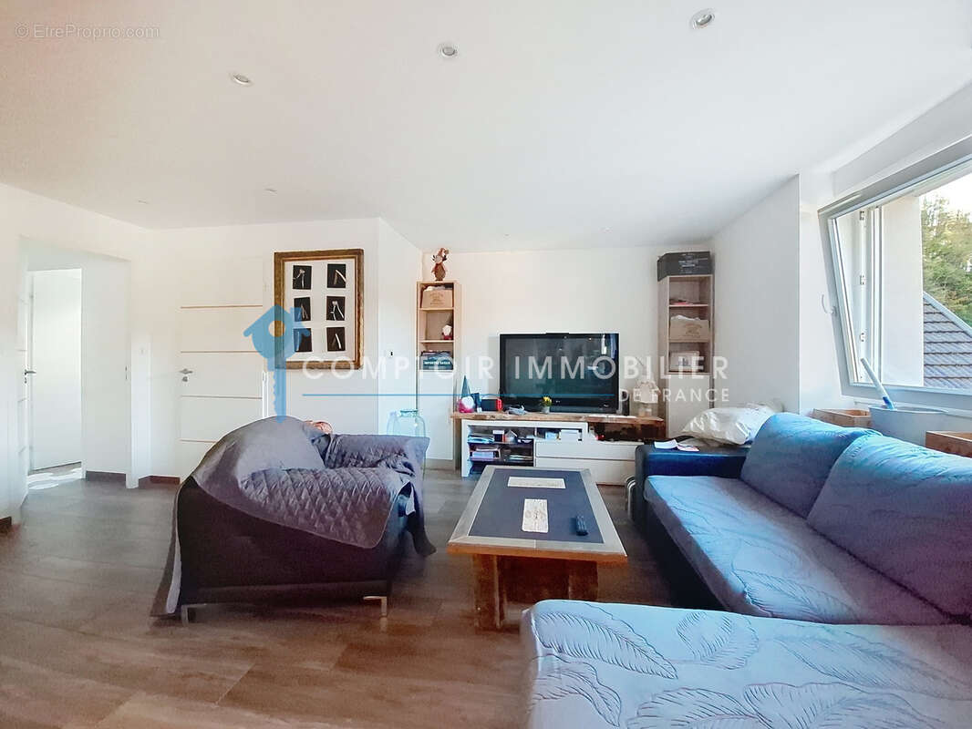 Appartement à RIVES