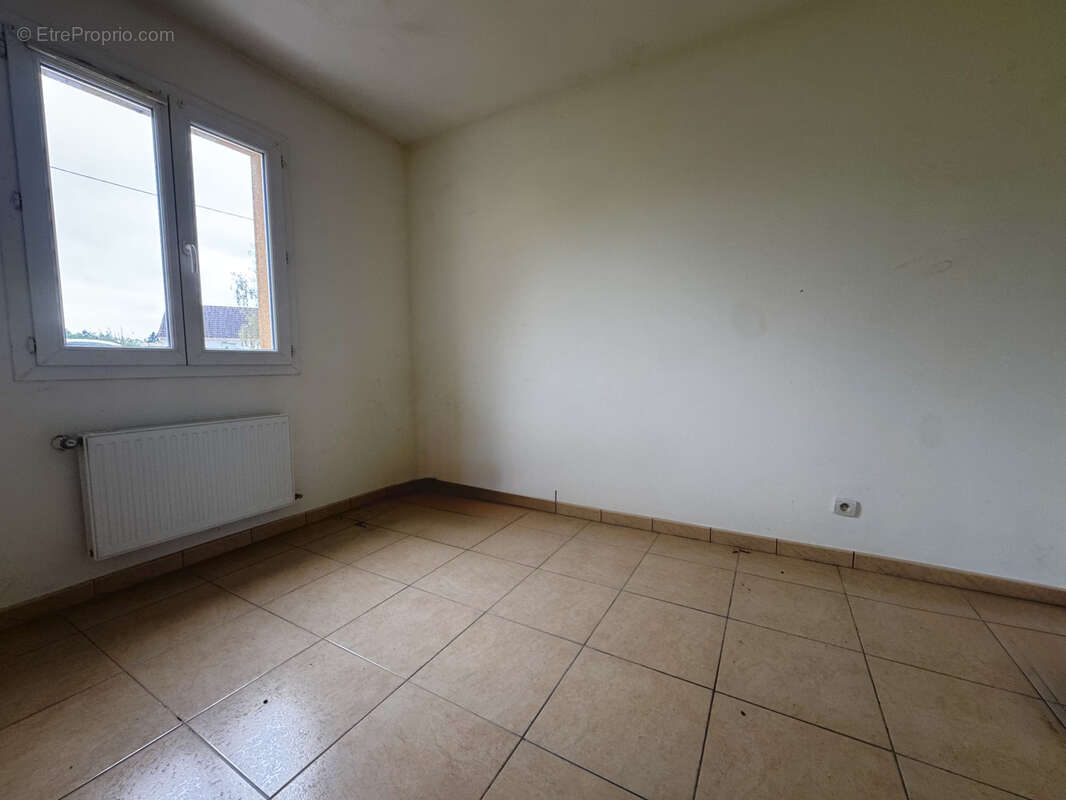 Maison à AMILLY