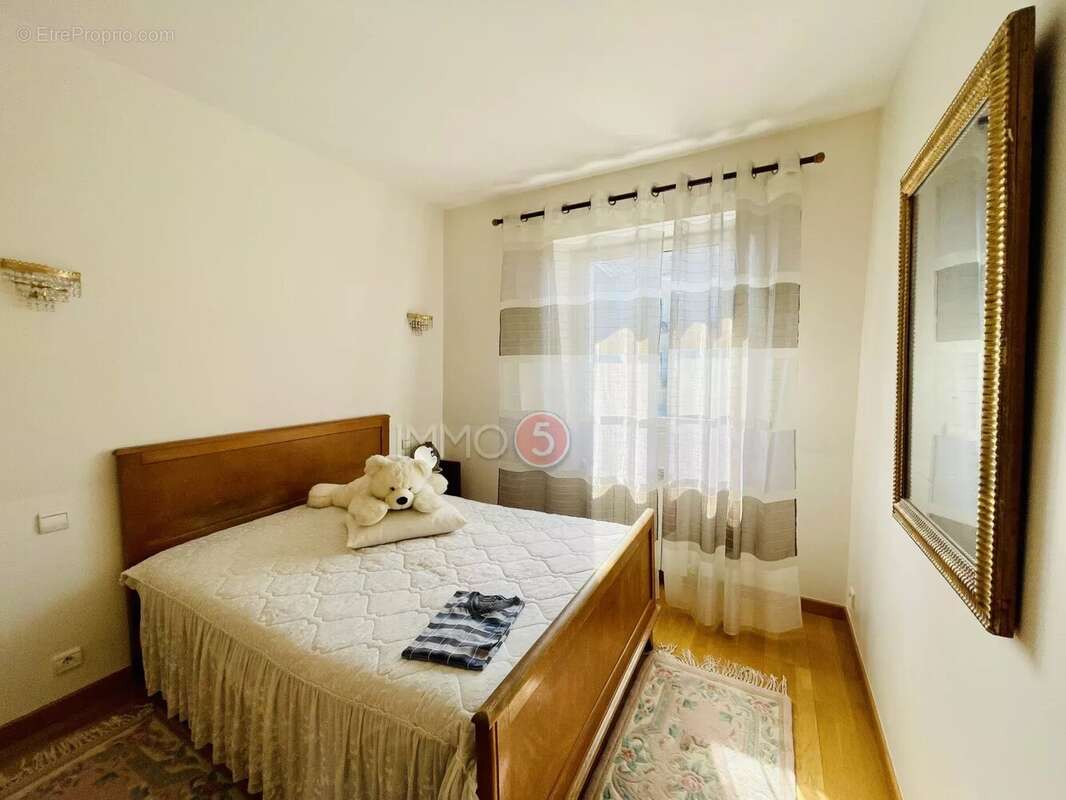 Maison 160 m² à Le Raincy  - photo 10