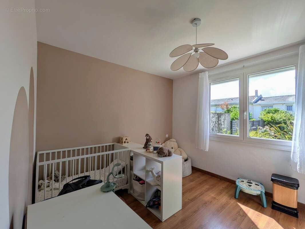 Maison à vendre 116.5 m² - NUAILLE (49) - photo 5