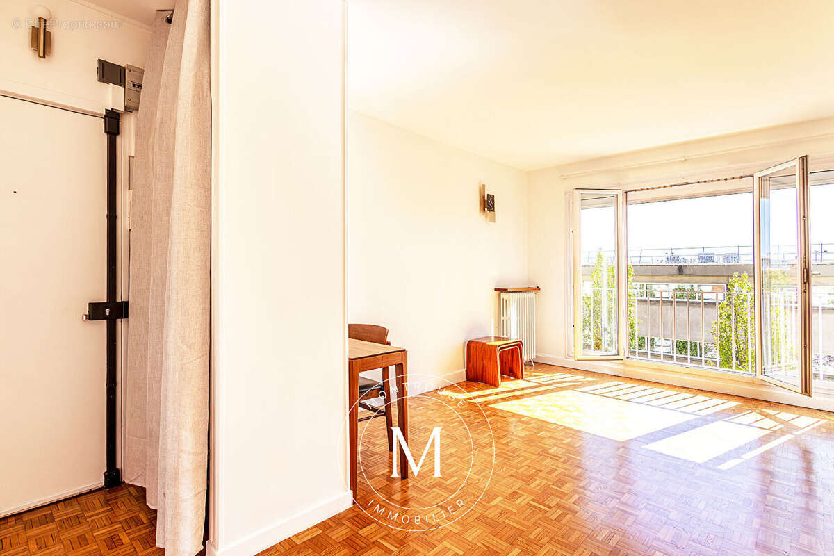 Appartement à MONTROUGE