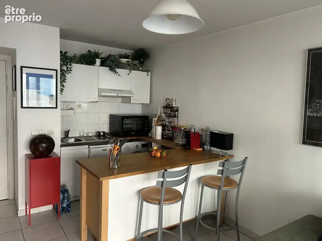T2 loué avec garage et véranda 13006 - photo 2