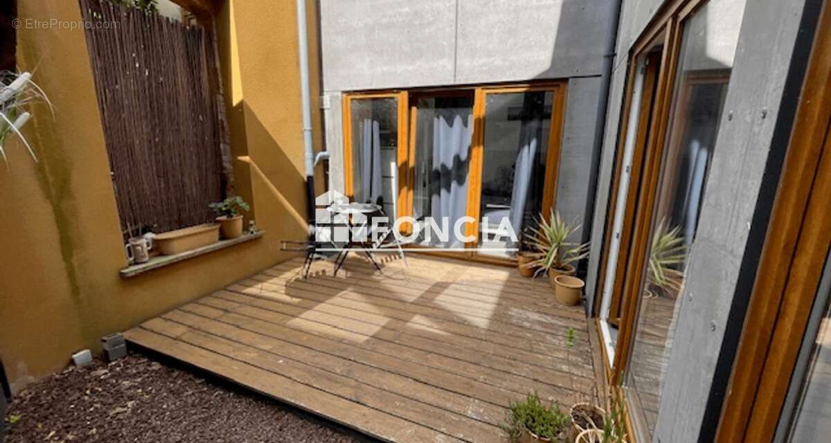Coup de cœur assuré ! Superbe F2 en excellent état, proche gare, avec jardin privatif et parking - photo 6