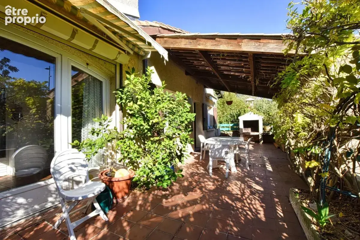 Maison familiale avec garage, atelier et fort potentiel d'évolution - photo 4