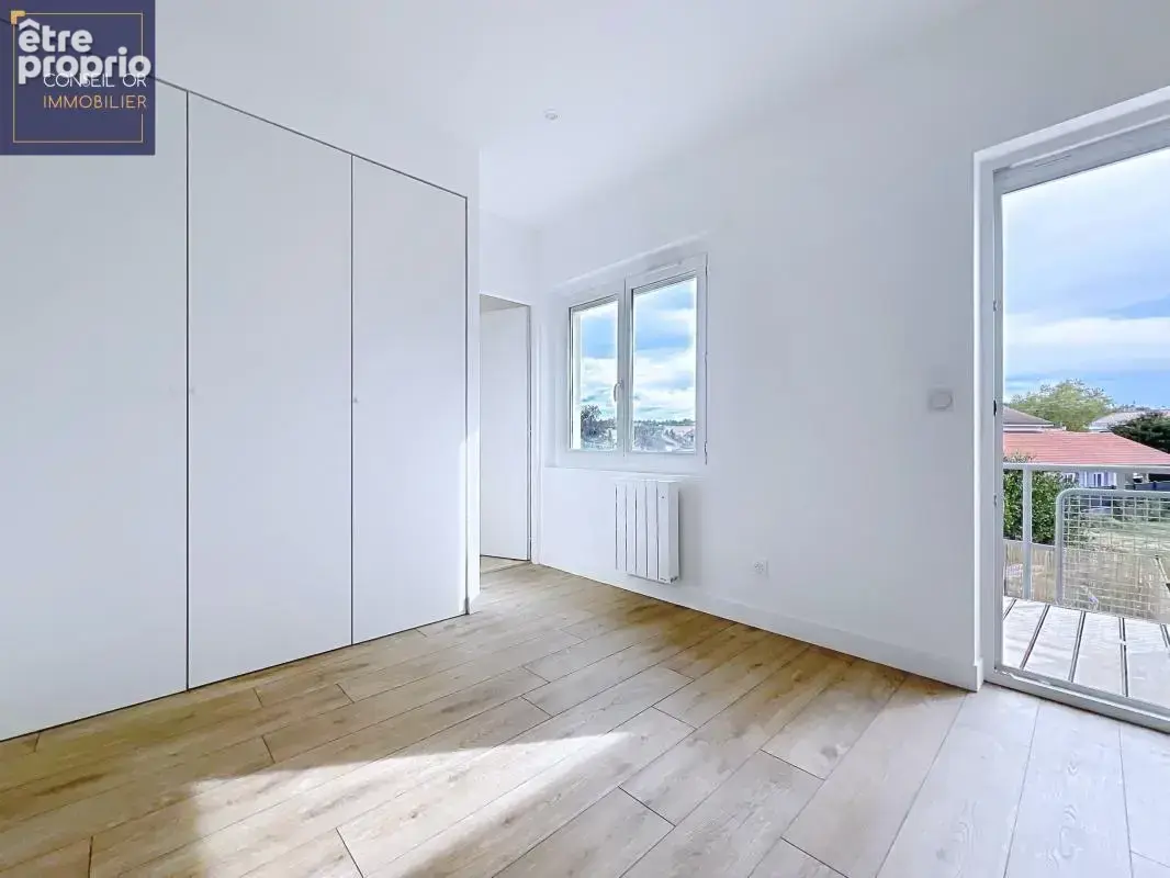 Maison 100 m² entièrement rénovée – 3 chambres, garage et jardin - photo 5