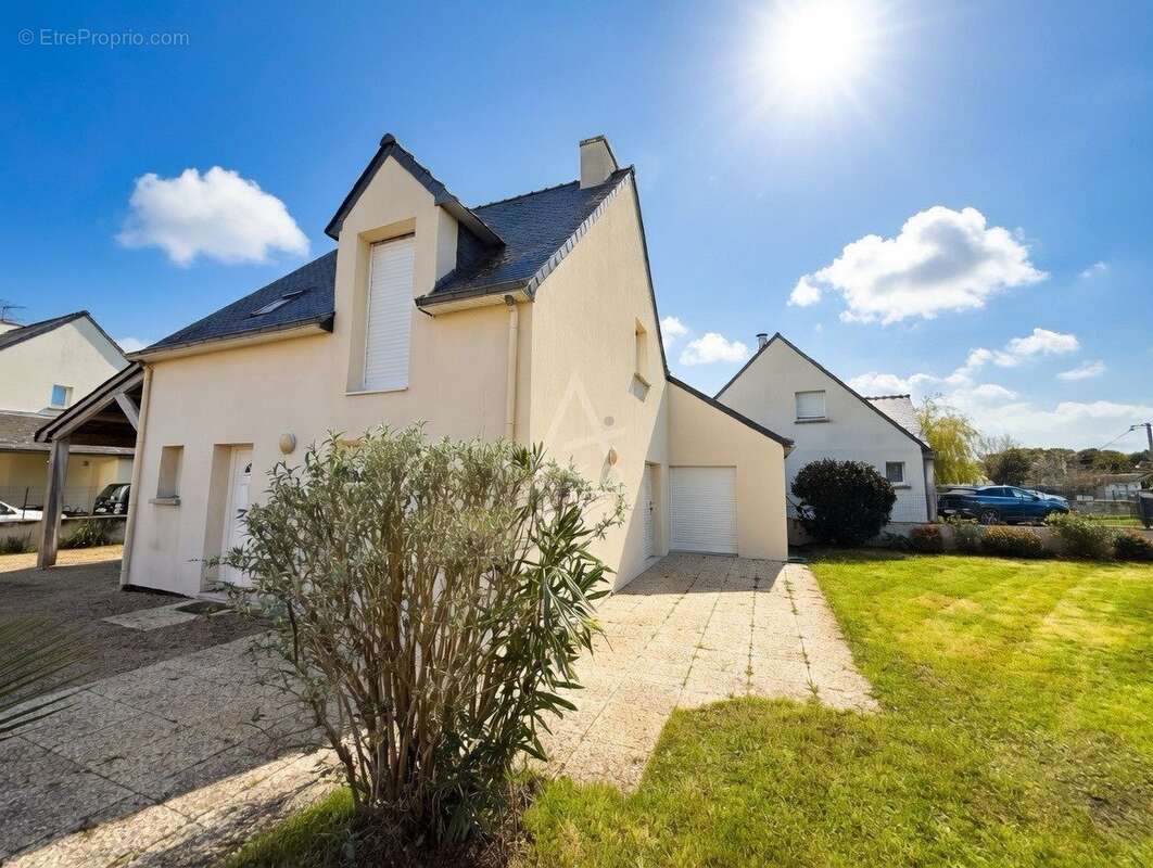 Maison à LOCOAL-MENDON