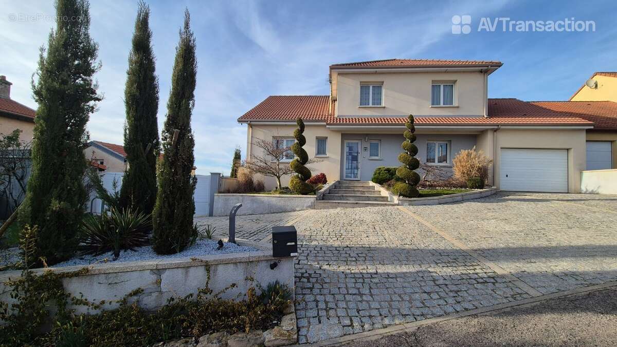 Maison à BOUXIERES-AUX-DAMES