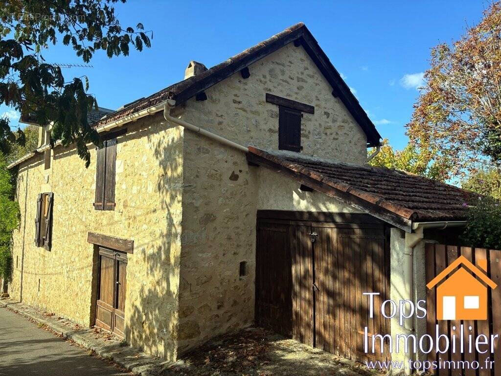 Maison à VILLEFRANCHE-DE-ROUERGUE