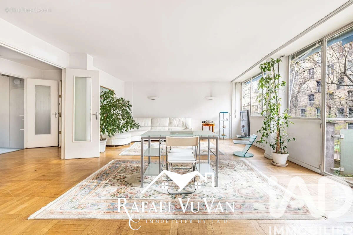 Photo 5 - Appartement à PARIS-16E