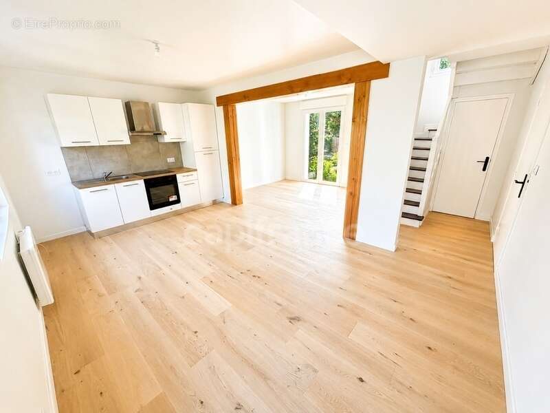 Maison à vendre 6 pièces CARHAIX PLOUGUER (29) - photo 4