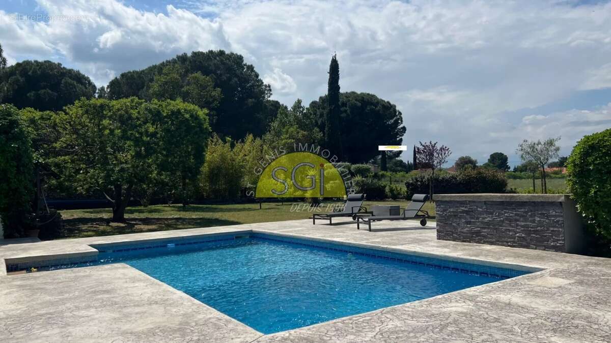 Maison à LAROQUE-DES-ALBERES