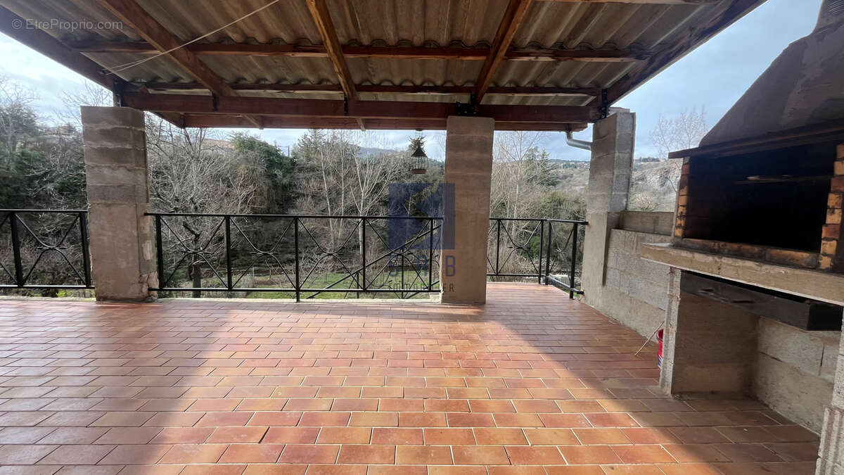 Maison à PRIVAS
