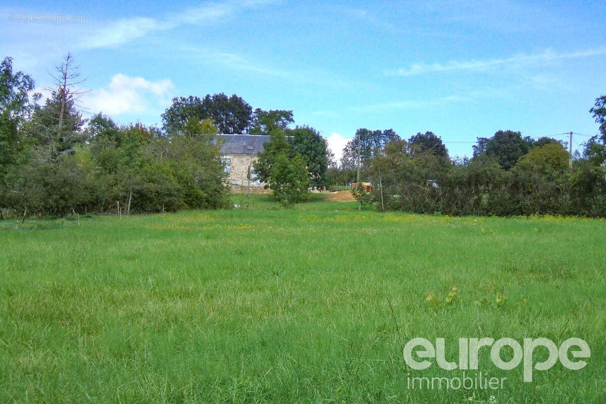 Terrain 2880 m² à Provency  - photo 3