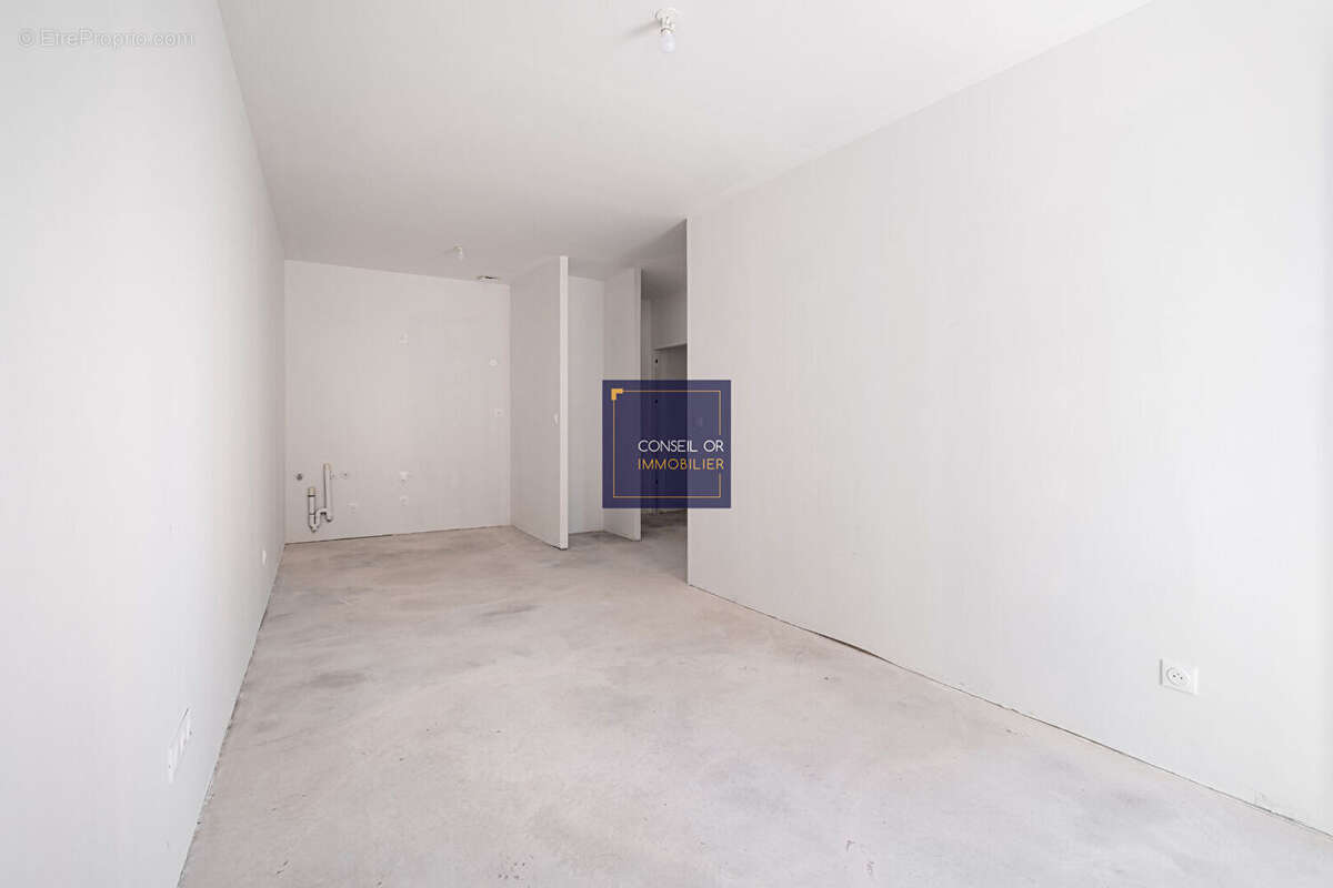 Appartement à SAINT-GENIS-LAVAL