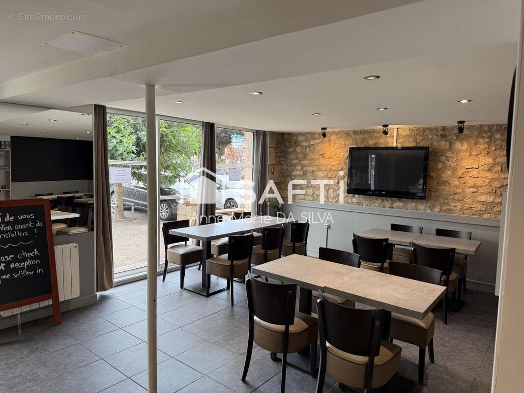 Photo 4 - Commerce à SAINT-SAVIN