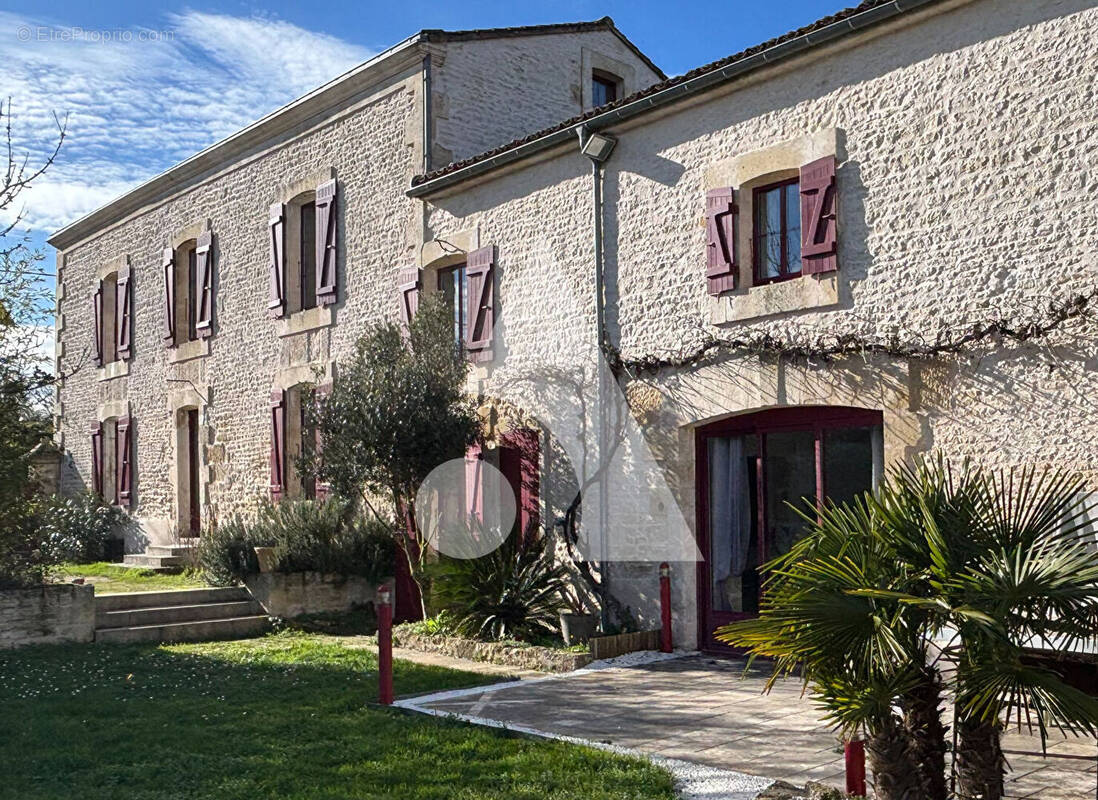 Maison à VILLIERS-EN-PLAINE
