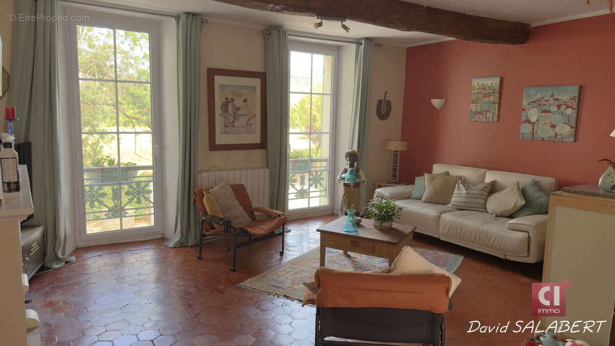 Forcalqueiret,  rare maison de village avec jardin, piscine et grand garage - photo 5