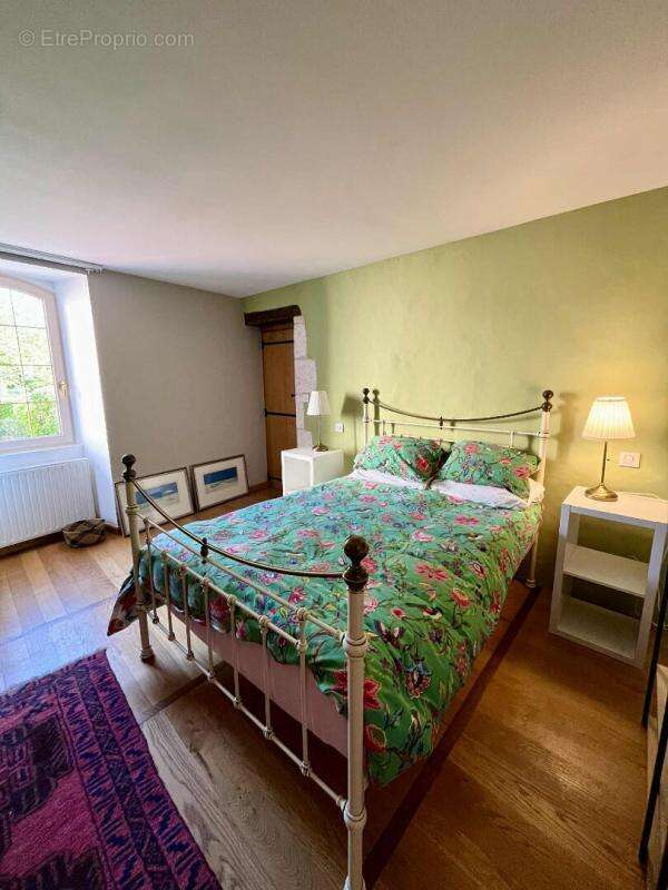 Maison à BOURDEILLES