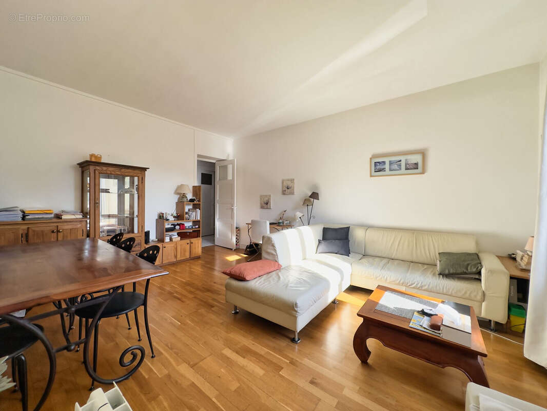 Appartement à ALBIGNY-SUR-SAONE