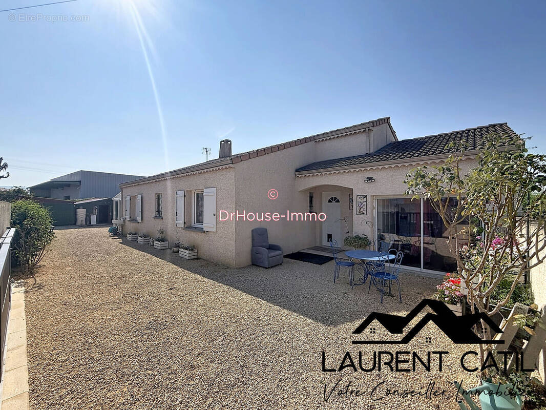Maison 145 m² à Chatuzange-Le-Goubet  - photo 1