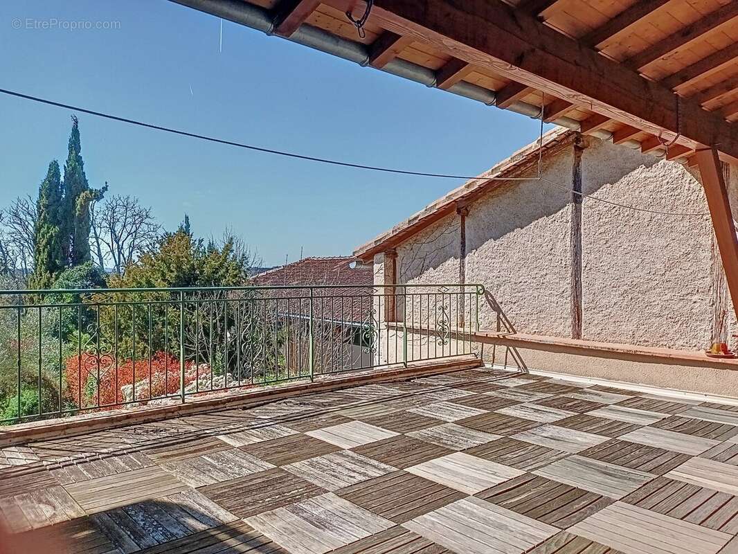 Maison à MAUVEZIN