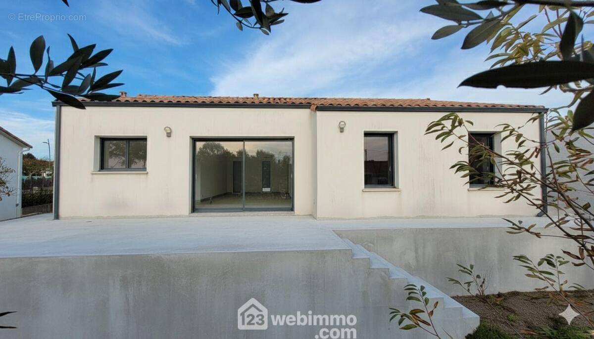 Maison de 2017 à aménager à votre image - Maison à LONGEVILLE-SUR-MER