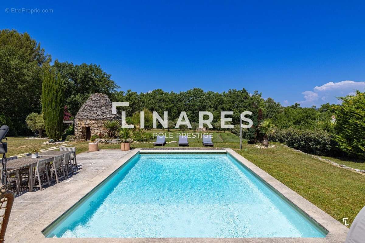 LA BORIE  - Maison provençale T6 de 200m2 avec piscine - 13510 Éguilles - photo 2