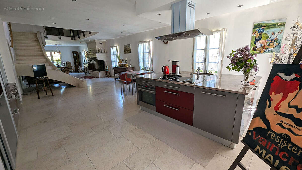 Maison Gelaucourt 7 pièce(s) 235 m2 - photo 6