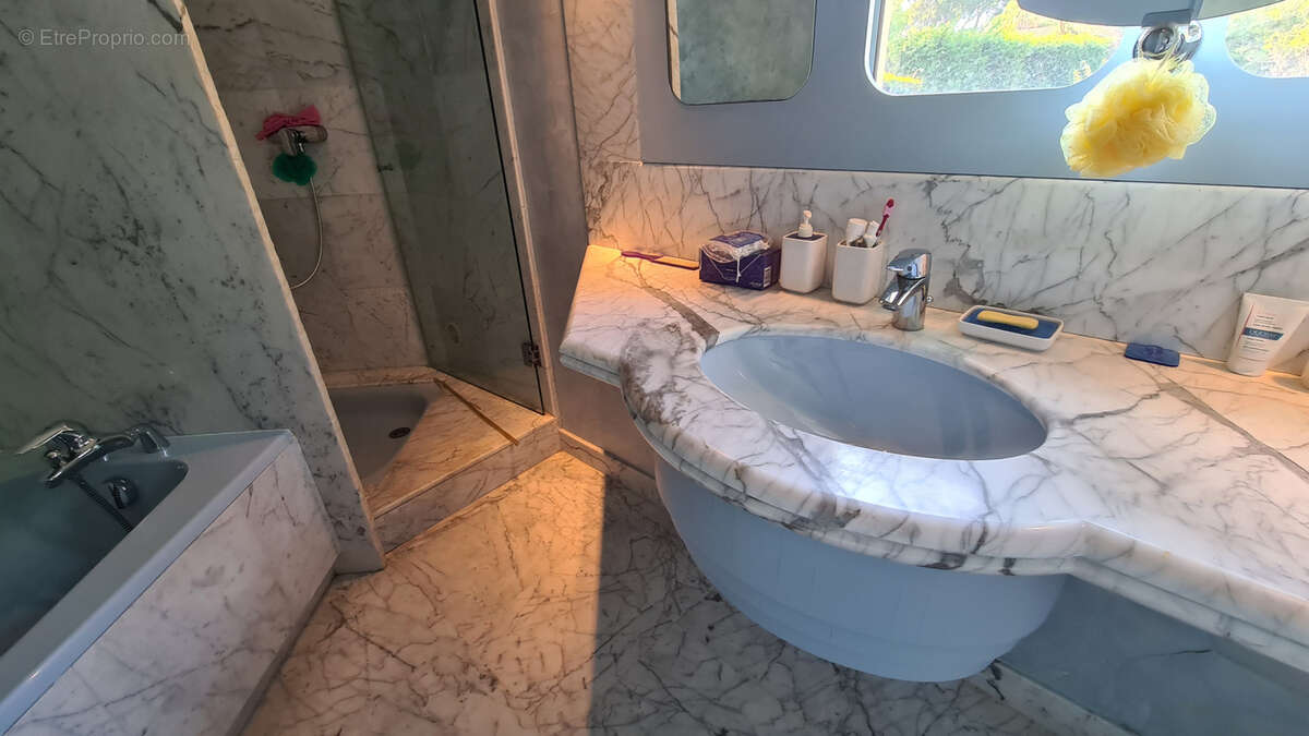 Maison 450 m² à Antibes  - photo 35