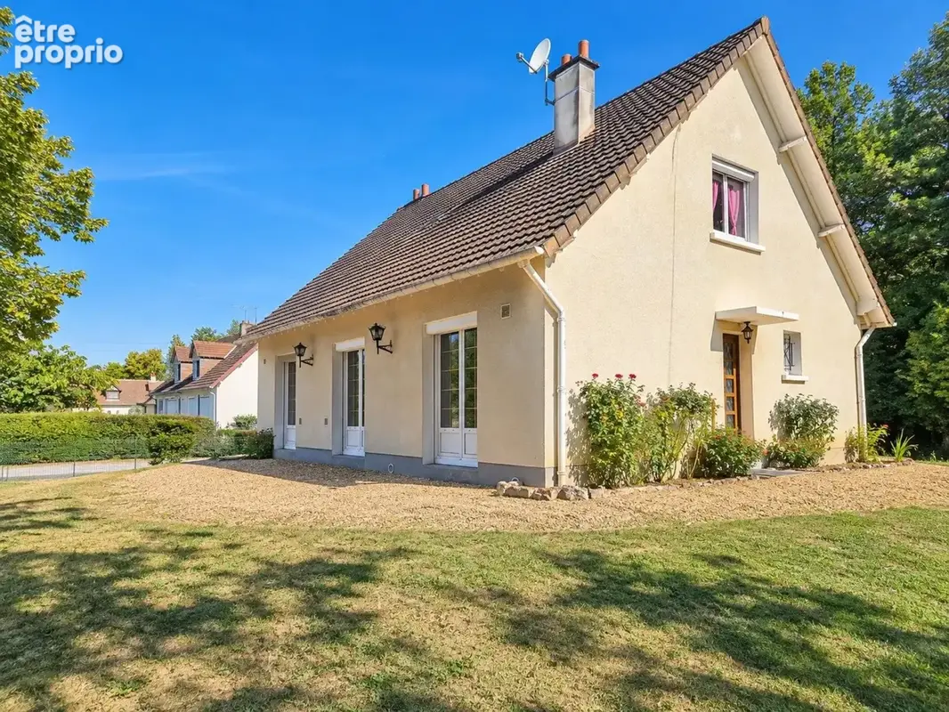 Photo 1 - Maison à CELLETTES