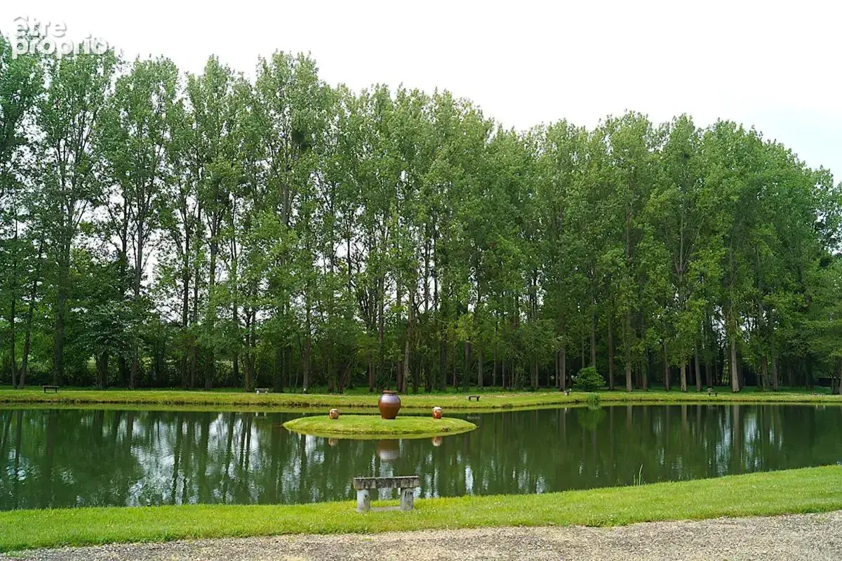 Étang de pêche empoissonné sur 2,2 hectares - photo 4