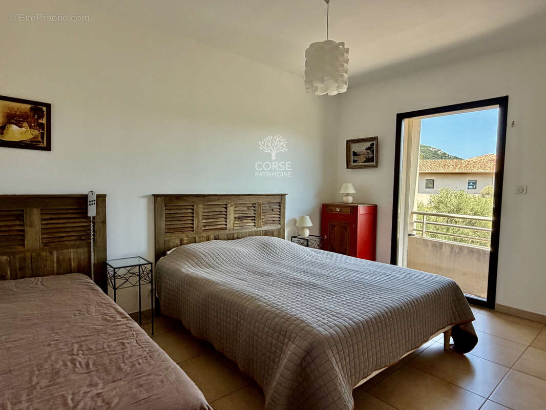 Superbe appartement 4 pieces, dernier etage, vue mer, terrasses - 20110 propriano - photo 15
