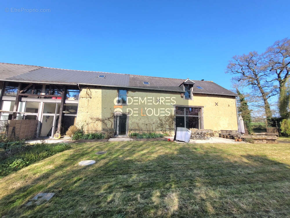 Maison de charme de 231 m2 entièrement rénovée avec goût à partir d'un corps de ferme - photo 3