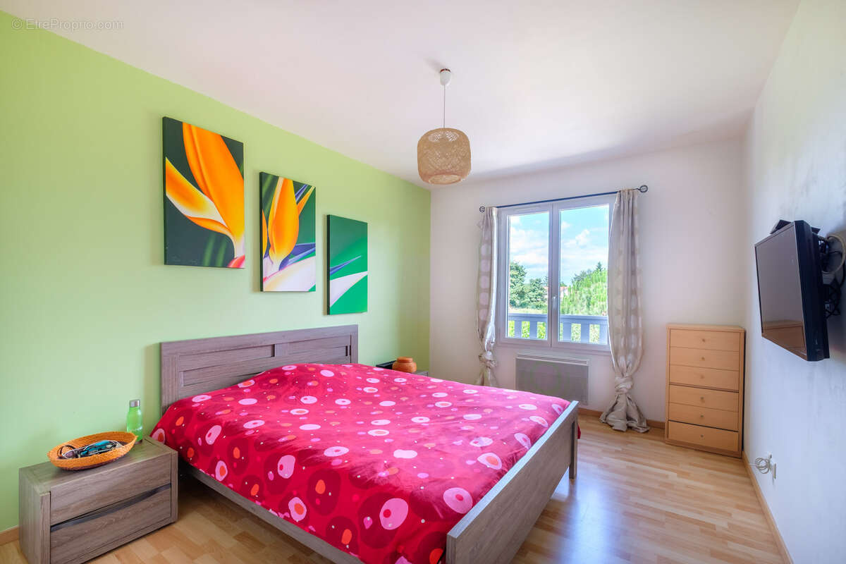 Maison à FLEURIEUX-SUR-L&#039;ARBRESLE