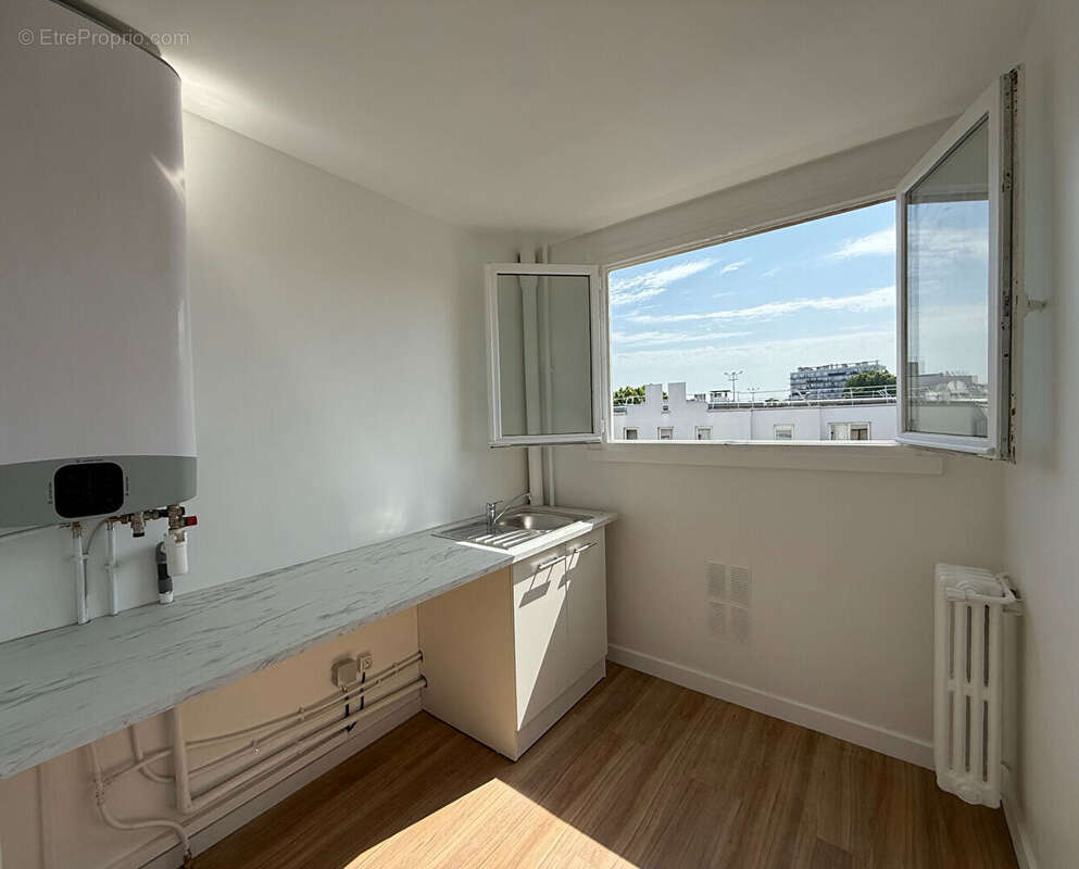 Appartement à AUBERVILLIERS