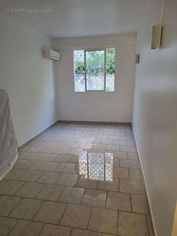 Appartement à LES ABYMES